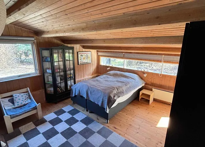 Bright Summer House Only 300 M From The Water *